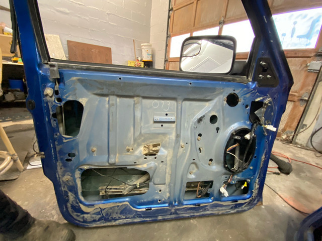 2nd gen dodge doors 2 door club cab in Cars & Trucks in Markham / York Region - Image 3