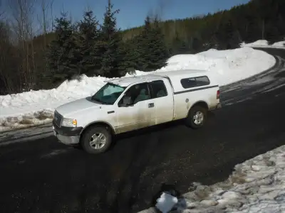 2005 Ford F-150 extended cab /5.4 Triton w/ cam phaser deleted - rebuilt auto trans -10 ply tires ....