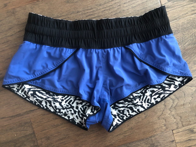 Lululemon "Flip Out" reversible shorts (size 6) in Other in St. Catharines - Image 4