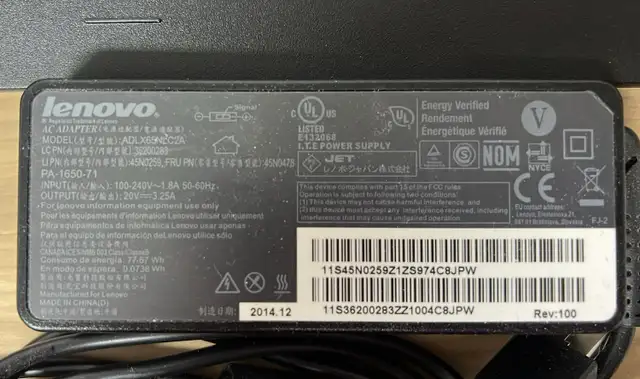 Lenovo ThinkPad Pro Dock 40A1 + 65W Adapter in Laptop Accessories in City of Toronto - Image 4