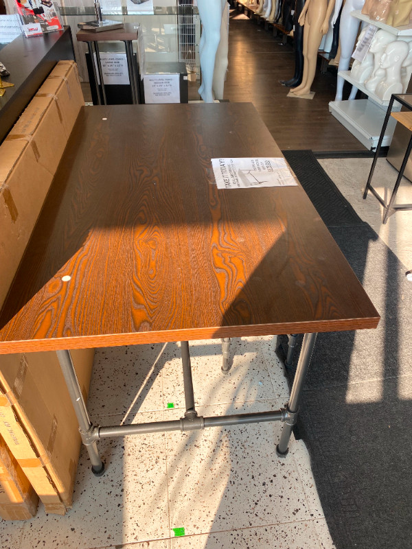 NEW, LARGE PIPELINE GREY FRAME & BROWN WOODEN TOP in Other Tables in City of Toronto - Image 3
