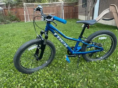 Trek Precaliber 20  Kids Bike & Helmet, View more