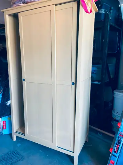 Ikea Upboard like new, pick up from Desrochrs