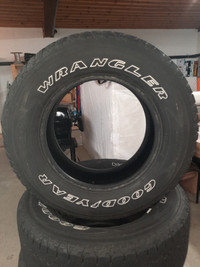 4 pneus d'été wrangler goodyear LT275-65-R18