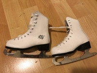 Girls ice skates $35, size 30 US 11