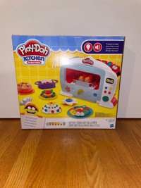 PlayDoh Kitchen Creations in Box