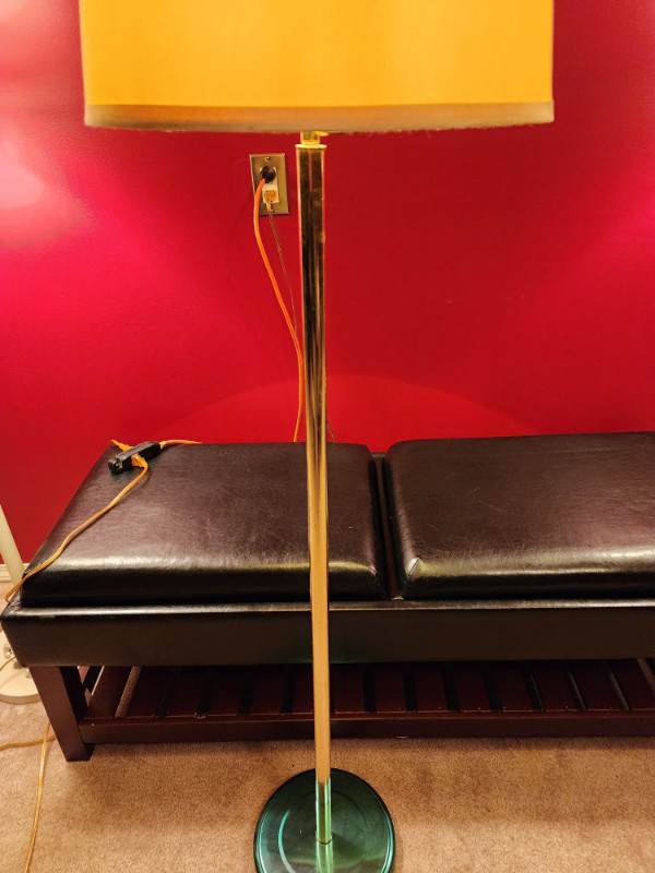 Vintage Adjustable Brass Floor Lamp 57in Tall in Indoor Lighting & Fans in Edmonton - Image 3