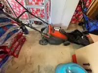 Working Black and Decker 40volt Rechargeable Lawnmower