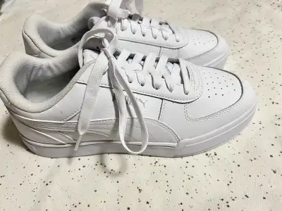 Puma Ladies -8- Running Shoes, View more