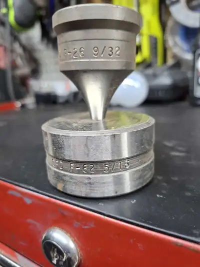 Punch et matrice 5/16 po pour Ironworker, View more
