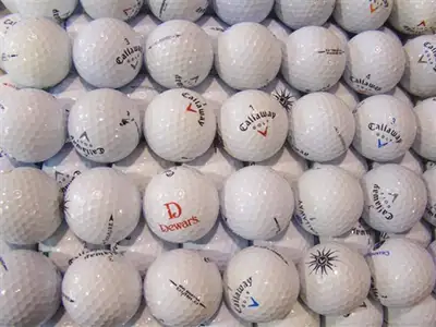 3 douzaines (36) de balles de golf usagées de marque Callaway. Grade moyen. Modèles principaux prése...