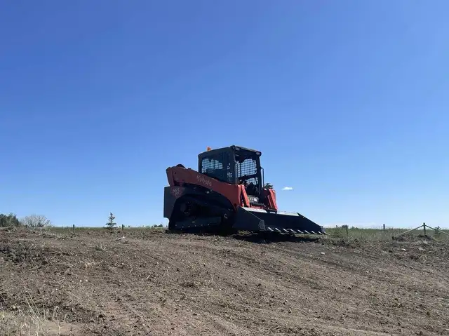 Skidsteer Owner/Operator in Other in Calgary - Image 9