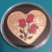 Rare Find Coloured Heart shaped Coin with roses on it. 4.3mm