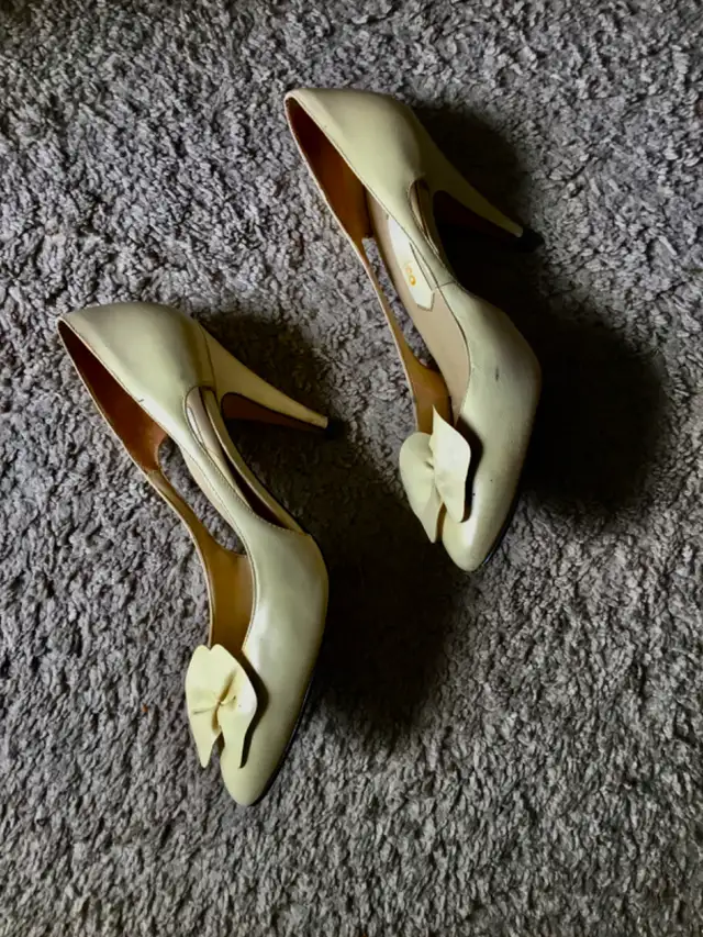 BeautifulBrazilian Leather High Heel Shoes in Women's - Shoes in Calgary - Image 3