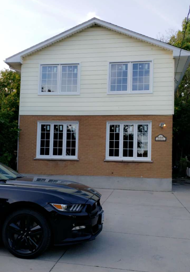 5 Bedroom 3 Bathroom House on Oxford St Utilities Included