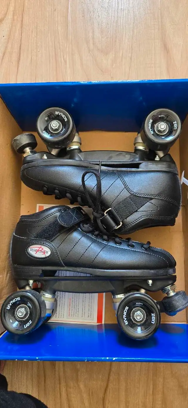 Patins Riedell R3OOS Quasi neufs taille 8 in Skates & Blades in City of Montréal - Image 2