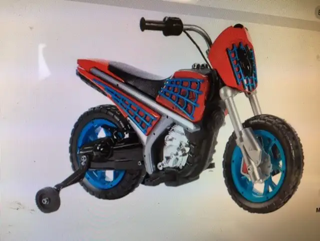 **reduced*Child's Spiderman electric ride-on motorcycle - 6 volt in Kids in Owen Sound - Image 3