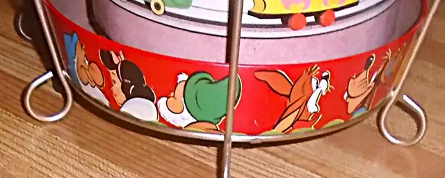 Vintage 1950's Disney Casey Circus Special Carousel  Motion Lamp in Arts & Collectibles in Peterborough - Image 8