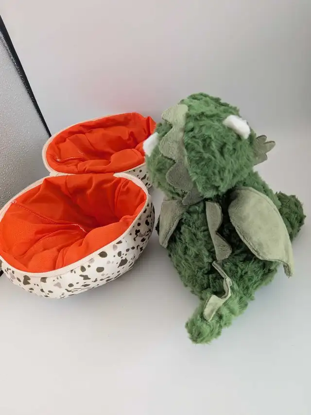 Dinosaur Stuffed Animal with Egg Carrier in Toys in Markham / York Region - Image 3