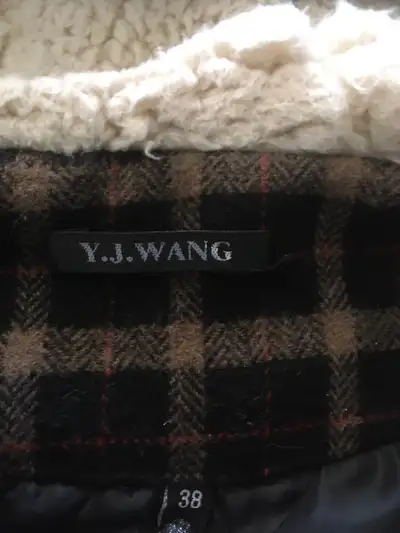 Very warm size 38 small to medium very warm