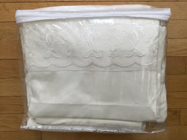 New Sheet Set…Queen Size in Bedding in Mississauga / Peel Region - Image 4