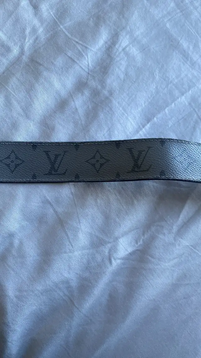 Louis Vuitton Reversible Belt in Men's in Mississauga / Peel Region - Image 8