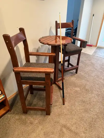 Pool room table and chairs