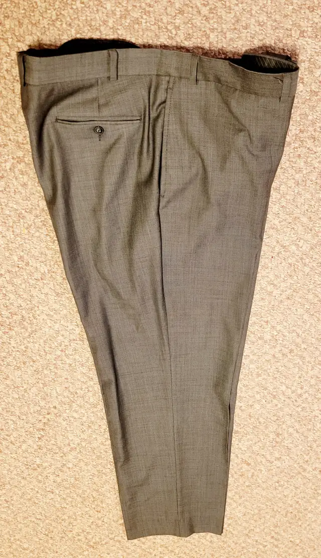 Men's XL Suit by Calvin Klein in Men's in Markham / York Region - Image 4