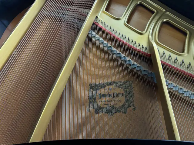 Yamaha GH1 Baby Grand Piano – Excellent Condition in Pianos & Keyboards in City of Montréal - Image 7