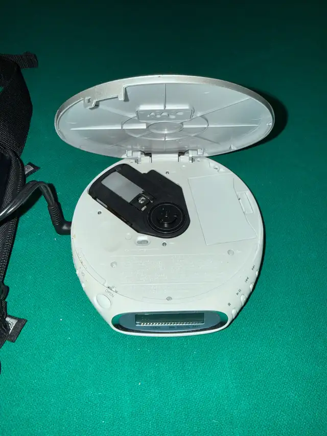 Sony CD walkman player505386818685511685