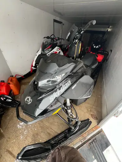 2018 skidoo summit SP 175 Like brand new 650 km on it Ready to ride Call or text Shane 306 621 one t...