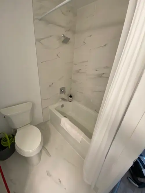 1 bedroom condo unit on the 4th floor of The Monaco , 650 sq. ft. 22' x 6' balcony facing north towa...
