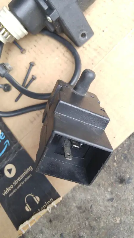 Toro R Tek engine ring gear & electric starter - needs pinion in Snowblowers in City of Toronto - Image 5