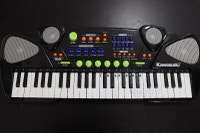 Working Kawasaki 4 Octave Digital Keyboard with 4 AA Batteries