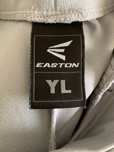 Easton softball pants size YL (inc belt/socks) in Baseball & Softball in City of Halifax - Image 4