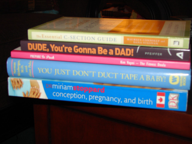 HAVING A BABY HELP AND MEDICAL BOOKS in Textbooks in Ottawa - Image 4