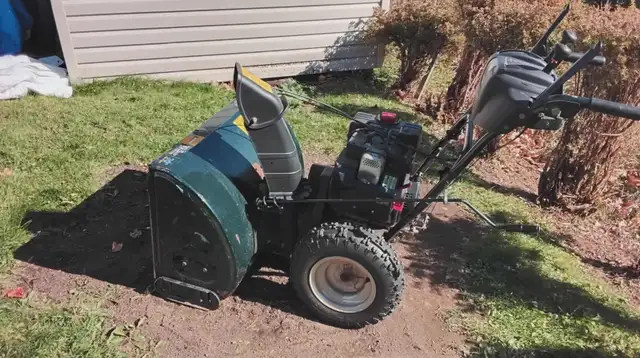 Yardworks Souffleuse a neige in Snowblowers in Québec City - Image 3