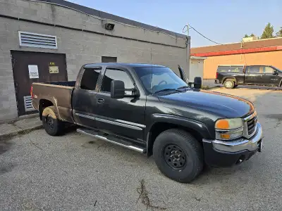 I am selling a 2004 GMC Sierra 1500. Great reliable running condition. Approx. 348,000km. New batter...