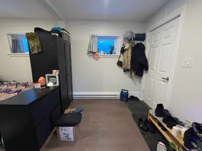 Loft à louer ! Juste à côté du pont Pie-neuf pour un accès facile à Montréal et à la 440. Les photos...