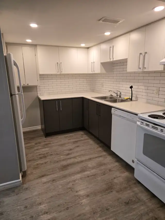 Legal Basement Apartment 2 bedroom in Whitby in Long Term Rentals in Oshawa / Durham Region - Image 4