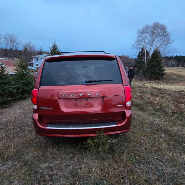 Dodge grand caravan Crew 2012 — photo 4