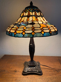 Lampe de table Tiffany en verre teinté multicolore
