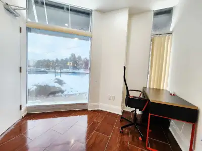 - Room in a busy medical clinic. - Ground level with large windows facing main street. - Available f...
