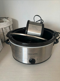 Crock pot slow cooker and dip warmer