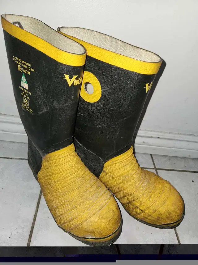 botte a cap in Men's Shoes in Québec City - Image 4