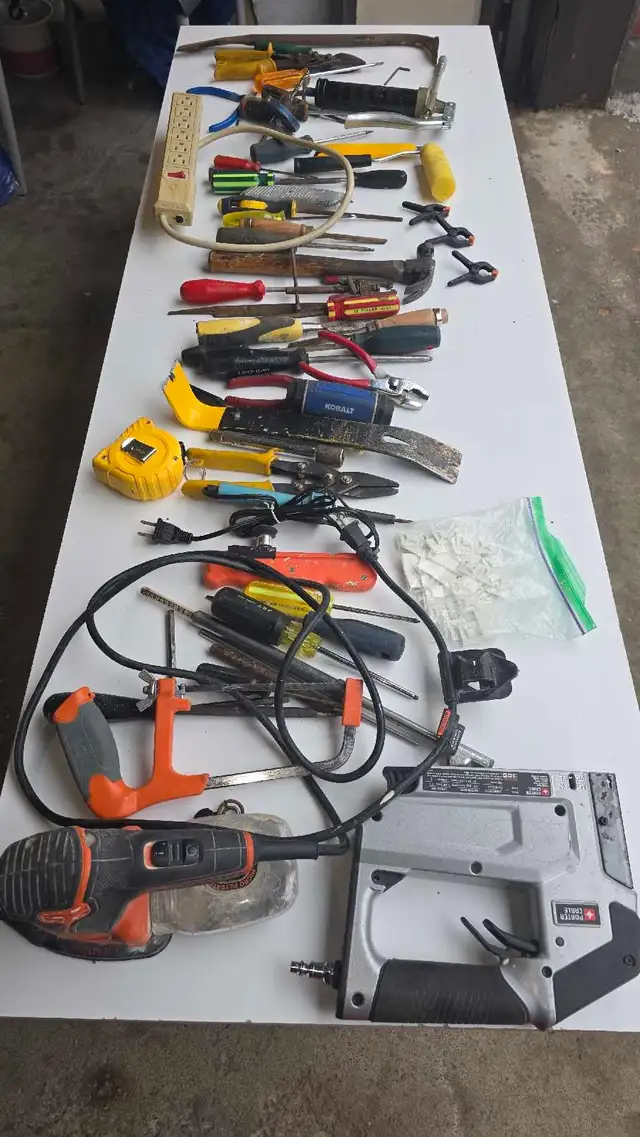 Tool Lot – Pliers, Cutters, Allen Keys, Screwdrivers, Saw, Black in Hand Tools in Mississauga / Peel Region - Image 2