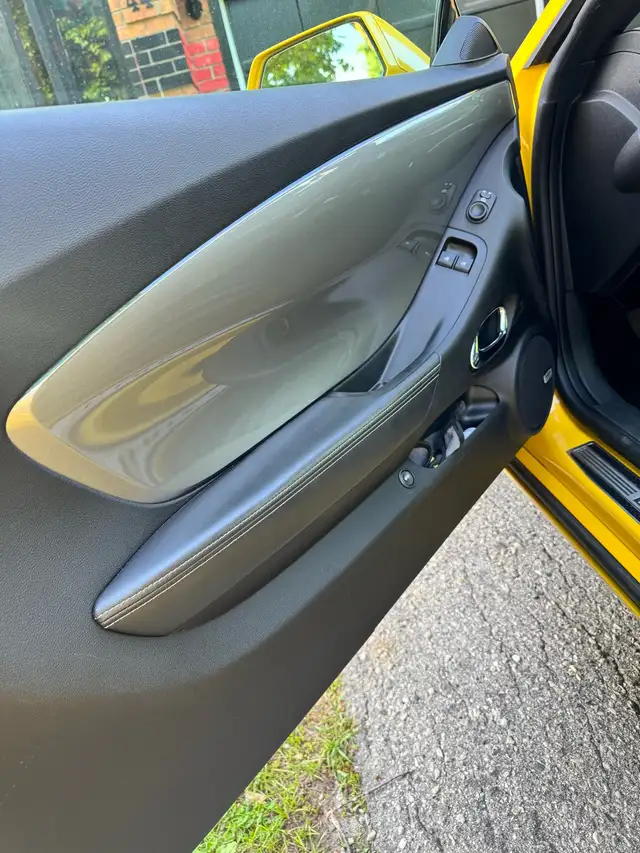 Camaro SS … LS3…V8… low kms498589256206919685
