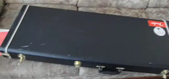 2018 AMERICAN FENDER PERFORMER STRATOCASTER GUITAR MINT $1900 in Guitars in Mississauga / Peel Region - Image 10