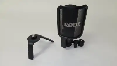 Rode NT-USB, Rode SMR Shockmount & Marantz Sound Shield, View more