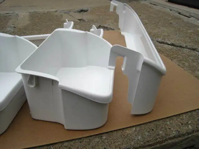 Divers Pieces Réfrigérateur - Refrigerator  Parts in Refrigerators in City of Montréal - Image 3